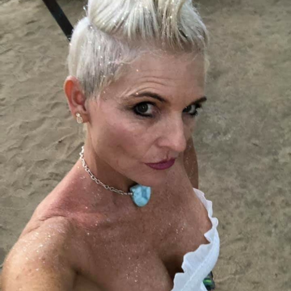 White Hunter Tiered Ruffle Strapless - Picture 3 of 3